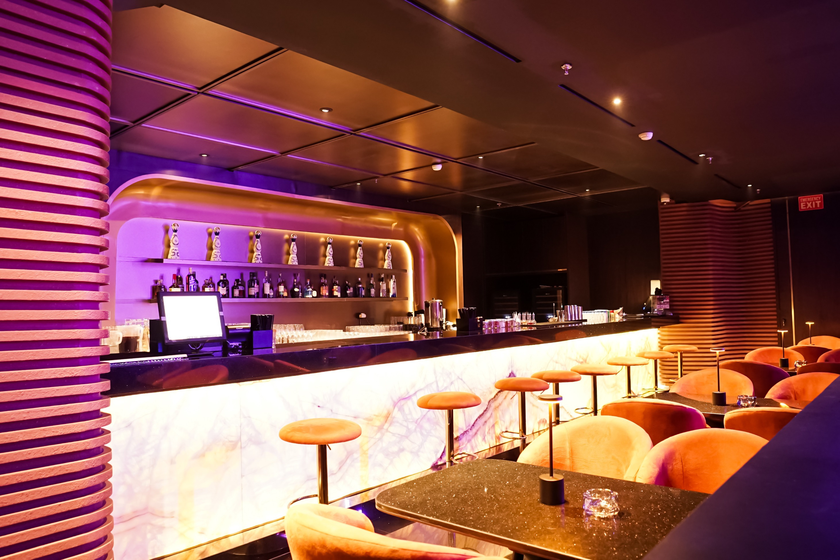 Blaze Jakarta Bar